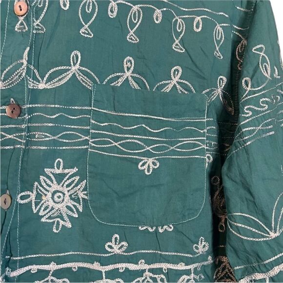 3 for $30! Chicos embroidered button down shirt - Picture 9 of 10